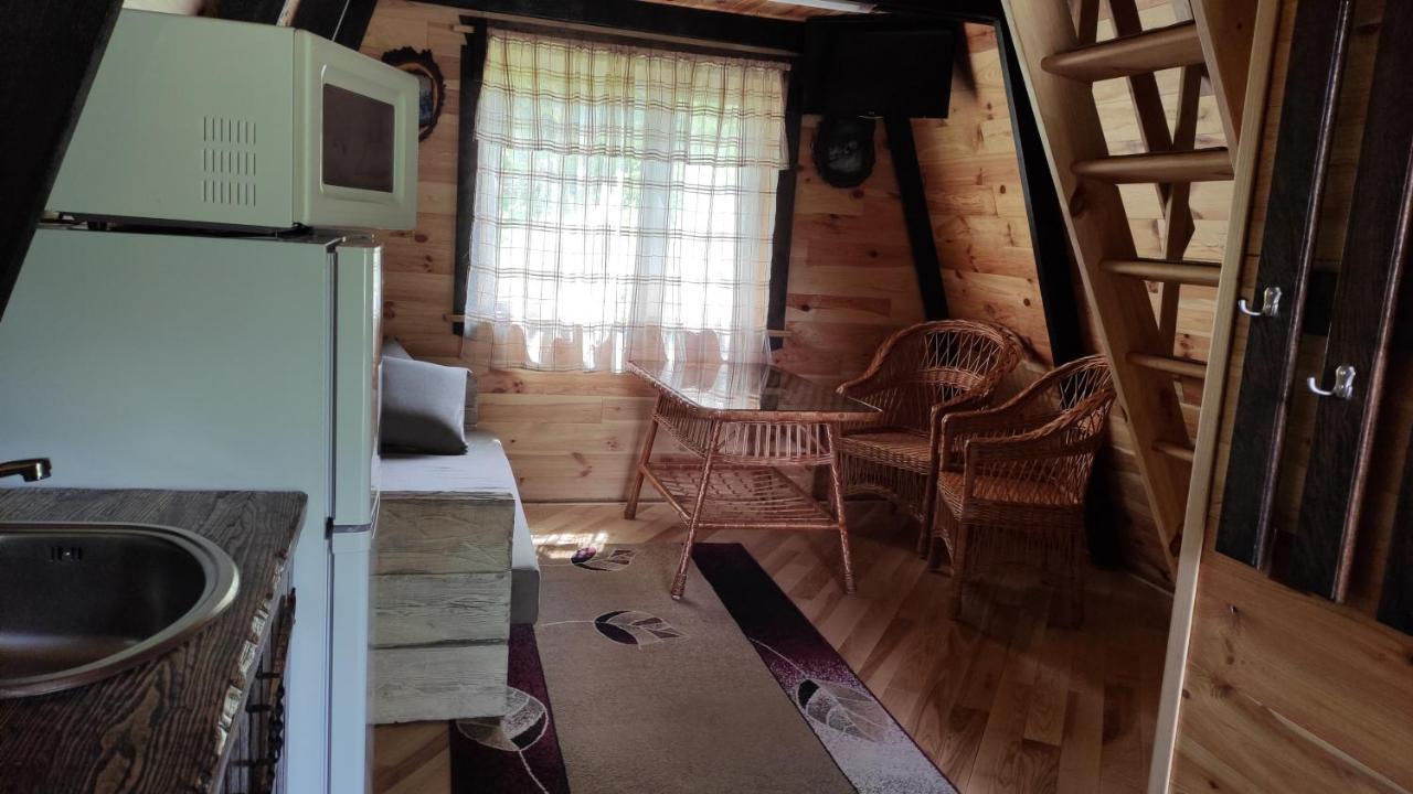 Zelenaya Usad'Ba Stavbor Zavadivka Esterno foto